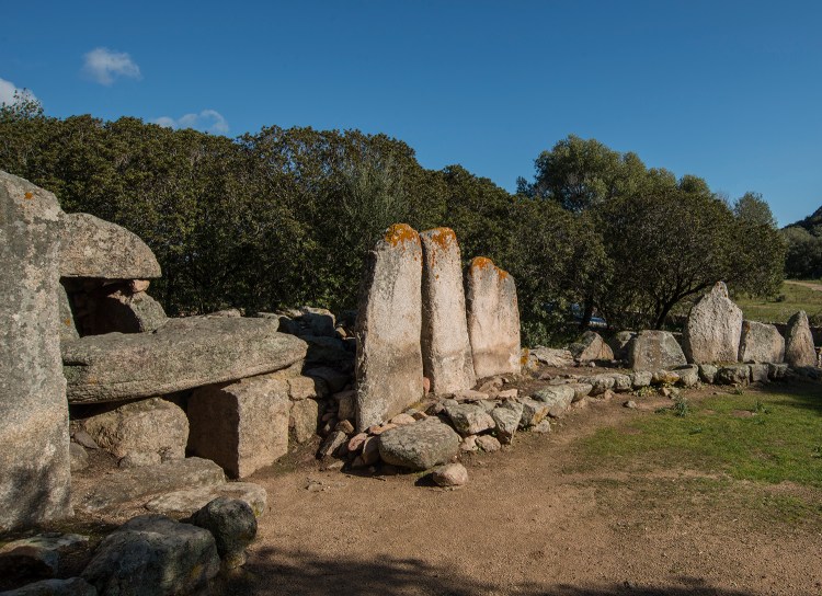 Su monte e s'abe Giant's Tomb
