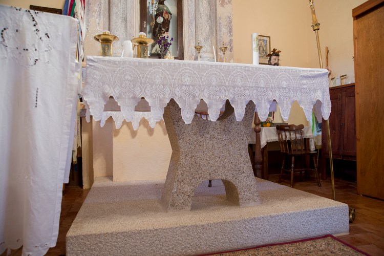 altar with embroideries